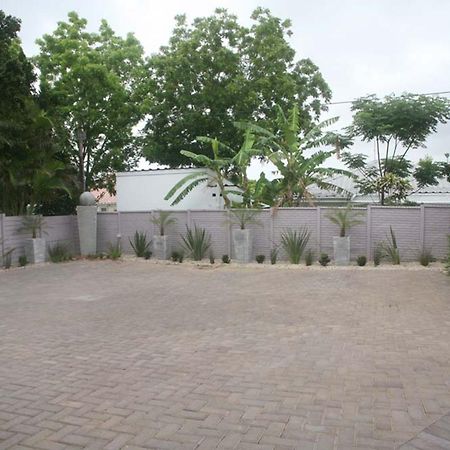 Nahoon Bed & Breakfast East London Bagian luar foto