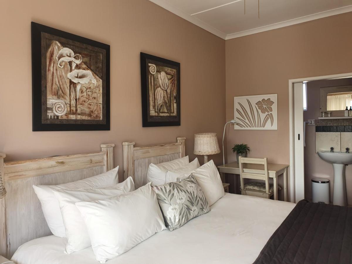Nahoon Bed & Breakfast East London Bagian luar foto