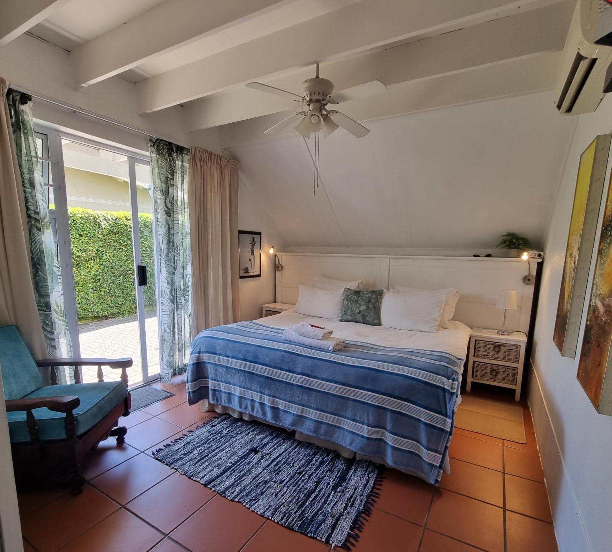 Nahoon Bed & Breakfast East London Bagian luar foto